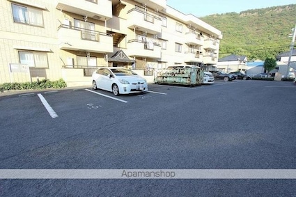 ニューエルディム裕Ⅰ[2LDK/67.36m2]の駐車場