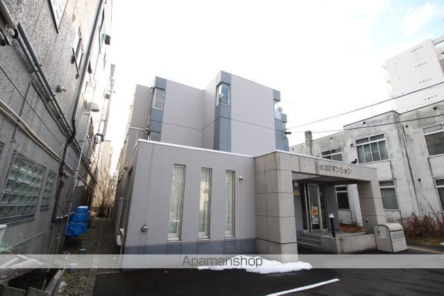 N20マンションの外観写真