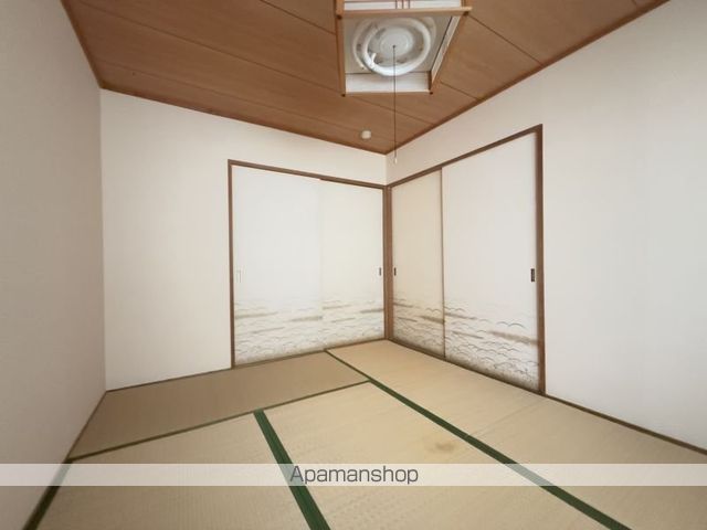 シャルム八幡IIの内装写真
