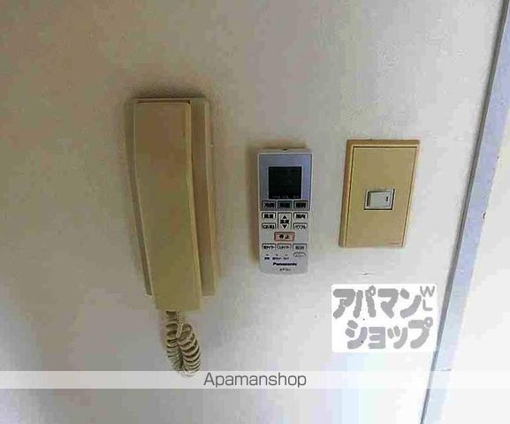紫野上柏野町マンションの内装写真