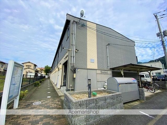 レオパレスルミエール明神の外観写真