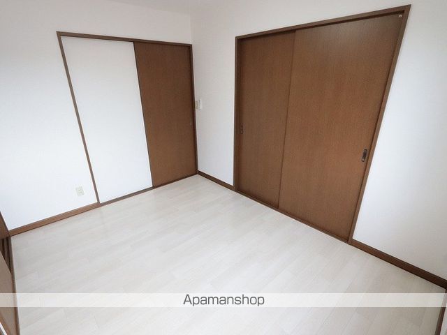 ロイヤルハイム明徳の内装写真
