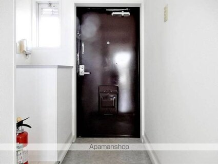 ビレッジハウス四郎丸４号棟[3DK/57.96m2]の玄関