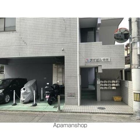 アイビル中村の玄関写真