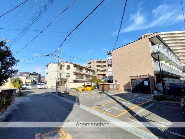 フェンネル千里の外観写真