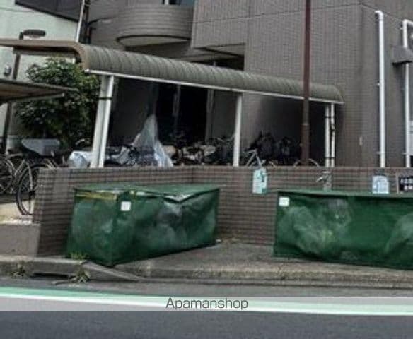 ブルームライフ横浜生麦の玄関写真