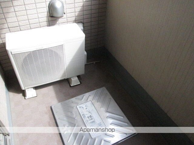 スペーシア三軒茶屋弐番館[1R/30.2m2]のバルコニー
