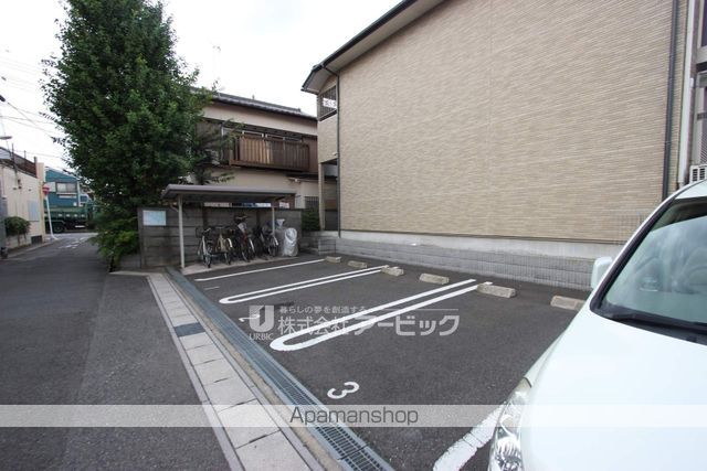 リヴェール市川C棟の玄関写真