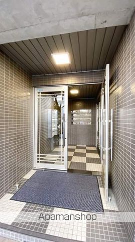 ストゥディオアレズの玄関写真