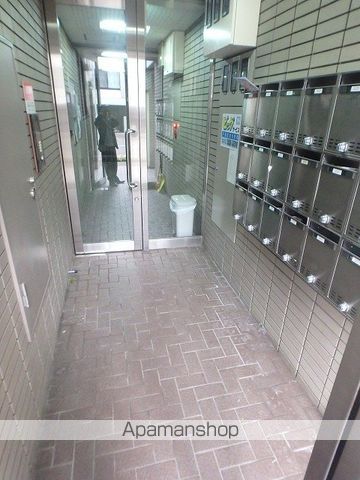 ティアラTRIPLEONEDEMの内装写真