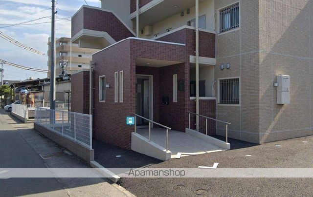 キャッスル上野 1番館の玄関写真