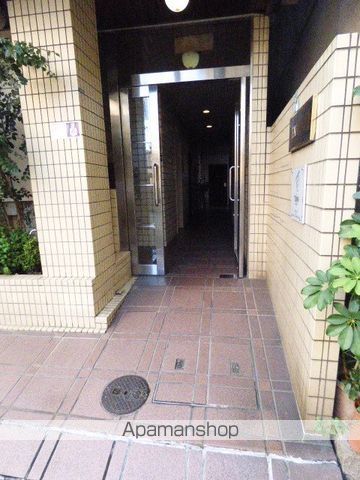 ウエンズ緑橋の玄関写真