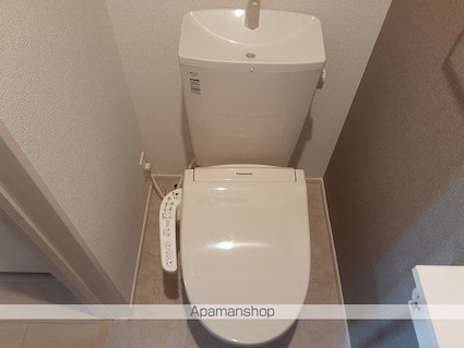 ララ・セゾン[1LDK/50.18m2]のトイレ