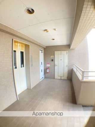 シャトー石山[3LDK/65.16m2]の共用部2