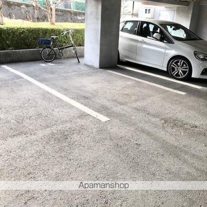 ガーデンスクエア瀬田[2LDK/48.33m2]の駐車場2