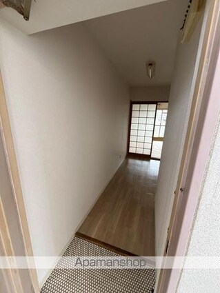 コート多賀Ⅲ[1K/19.44m2]の玄関