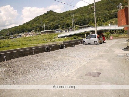 北原レジデンス[2LDK/58m2]の駐車場1