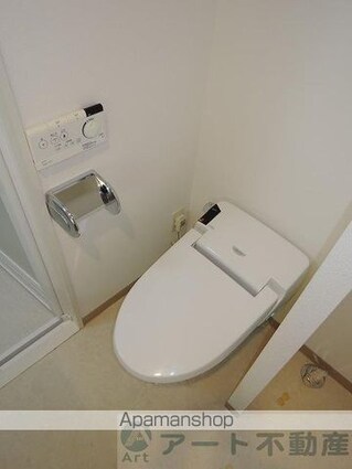 ヴァレーレ萱町[1LDK/32.63m2]のトイレ