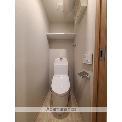 ウェルスクエアイズム千川Ⅱ[1LDK/31.64m2]のトイレ