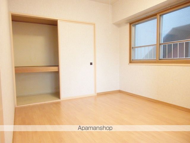 リベルティ大通の内装写真