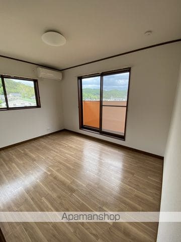 井原鉄道 早雲の里荏原駅 徒歩15分 2階建 築32年の内装写真