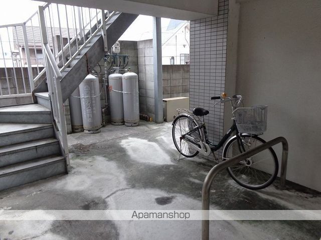 メゾンパルスの玄関写真