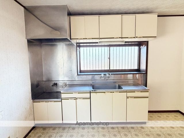 国府台本町貸家の内装写真
