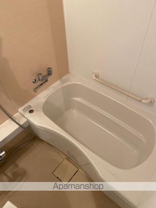 サーパス桜町[4LDK/82.73m2]のバス