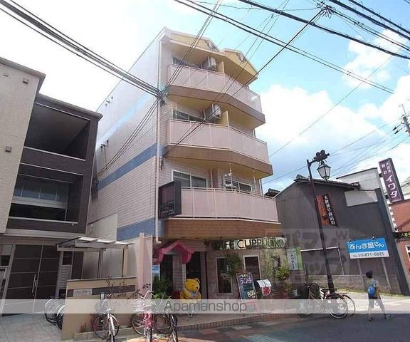 カプチーノ太秦の外観写真