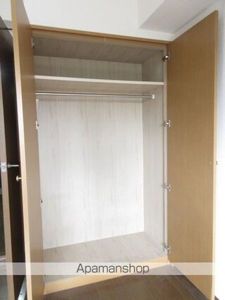 ロイヤルパレス高円寺[1K/21.75m2]の収納