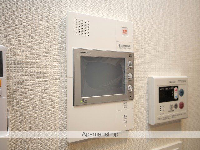 コンフォリア新大阪宮原Qの内装写真