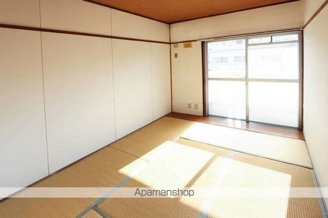 ビレッジハウス栗面2号棟の内装写真