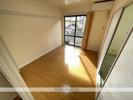 パークビレッジいいだＢ[2K/38.83m2]のリビング・居間