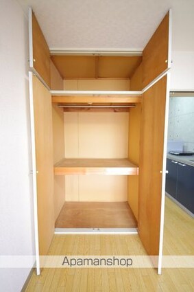 グランドール堀口１[1R/17.41m2]の収納