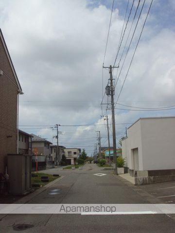 グランモア泉中央の周辺写真