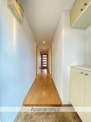 ドルフィン伏石[3LDK/70.68m2]の玄関