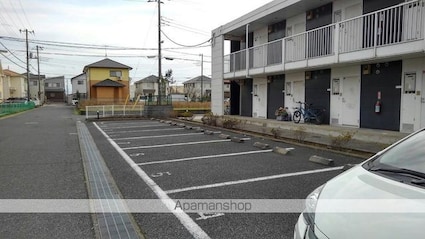 レオパレスグレイス千種[1K/23.18m2]の駐車場