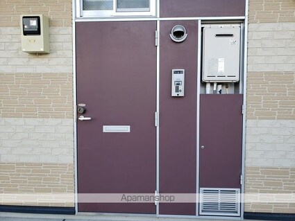 レオパレスカンパニュール[1K/19.87m2]の玄関