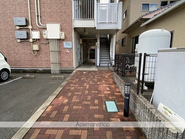 レオパレスＰａｒｋＴｏｗｎ和泉[1K/20.81m2]のエントランス