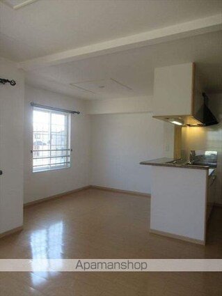 和歌山県和歌山市井辺[2LDK/63.43m2]のリビング・居間