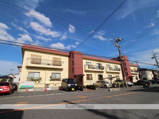 野村マンションの外観写真