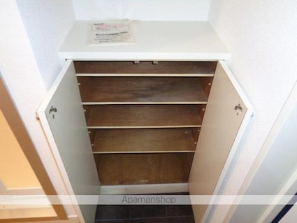 ライオンズプラザ新宿[1R/19.24m2]の収納