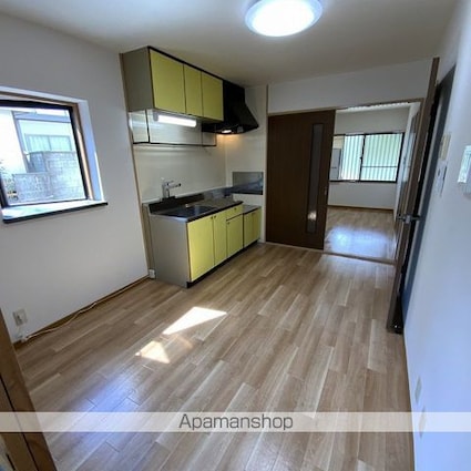 ＰＡＬＡＣＥ　ＢＬＵＥ　ＳＫＹ　Ａ[2DK/45.5m2]のリビング・居間