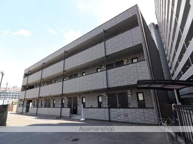 アンプルールフェール福岡の玄関写真
