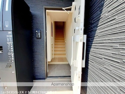 ルクス[2LDK/59.58m2]の玄関