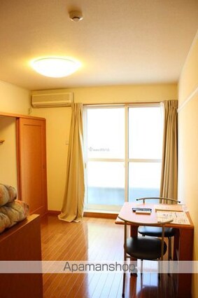 レオパレスドリーム２号館[1K/23.18m2]のリビング・居間