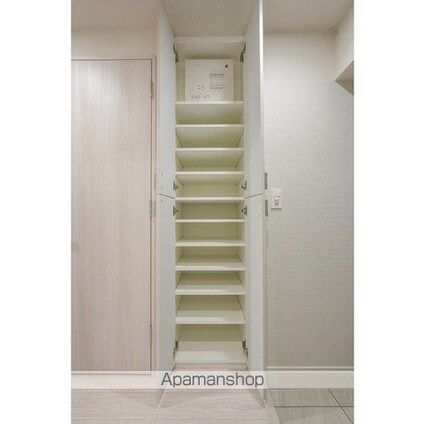 コンフォリア・リヴ西蒲田[2DK/35.31m2]の内装