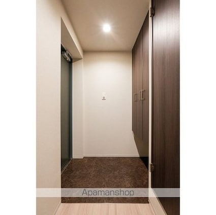 ウェルスクエア駒場東大前[2LDK/40.42m2]の玄関