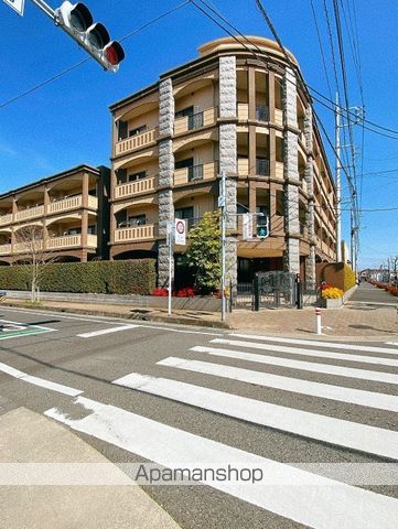 武蔵野線 吉川美南駅 徒歩10分 4階建 築13年の外観写真