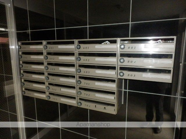 エステラ北7条館の玄関写真